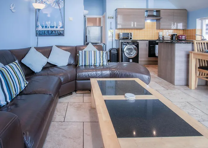 Ewyn Y Don - 2 Bedroom Apartment - Pendine